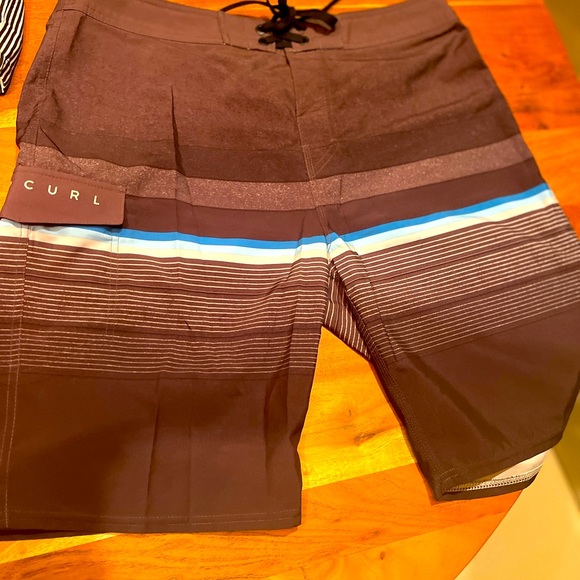 NEW!! 11 PAIRS OF BRAND NEW Swimming Shorts, V Workout Shorts & Golf Shorts!! - Picture 9 of 15